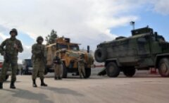 Diyarbakır'da asker sokağa indi