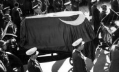 Mustafa Kemal Atatürk'ün cenaze töreni ve Anıtkabir'e naklinden görüntüler