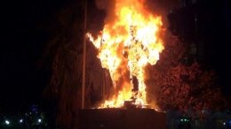 Cizre'de Atatürk heykelini yaktılar