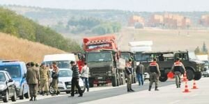 CHP: TIR'larla, El Kaide ve IŞİD'e silah ve mühimmat götürüldüğü ortaya çıktı