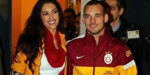 Sneijder, Yolanthe'yi aldatıyor mu?