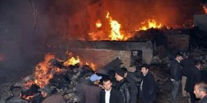 Çorum'da köy yangını : 30 ev kullanılamaz hale geldi