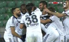 ​Mehmet Topal'ın gol sevinci olay oldu