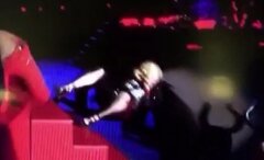 Madonna yere yuvarlandı!
