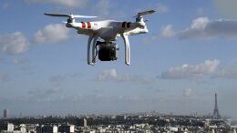 Paris’te yine insansız hava aracı alarmı