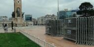 Taksim Meydanı'na polis barikatları getirildi