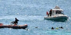 Ege'de mültecileri taşıyan bot battı: 20 kişi kayıp