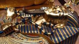 Tutankamon'un sırlarla dolu gömütü!