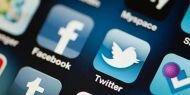 Twitter ve Facebook'a erişim engeli sürüyor